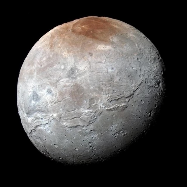 Lebih Besar Russia atau Pluto?