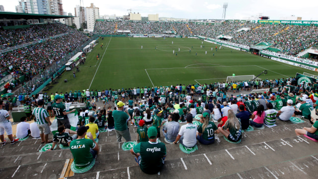 Ilustrasi suporter di stadion. (Foto: Reuters)