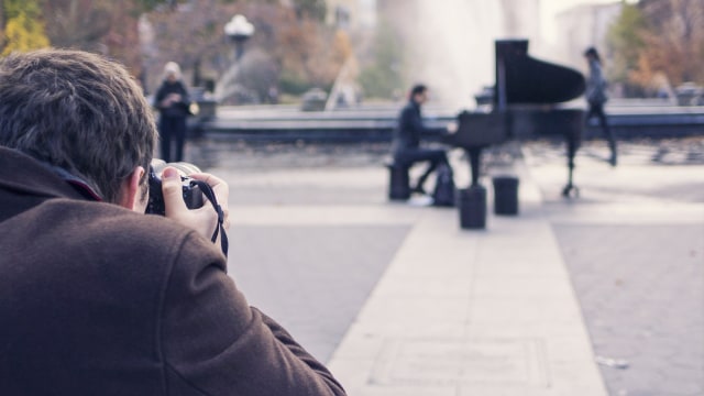 Ilustrasi fotografer jalanan. (Foto: Pixabay)