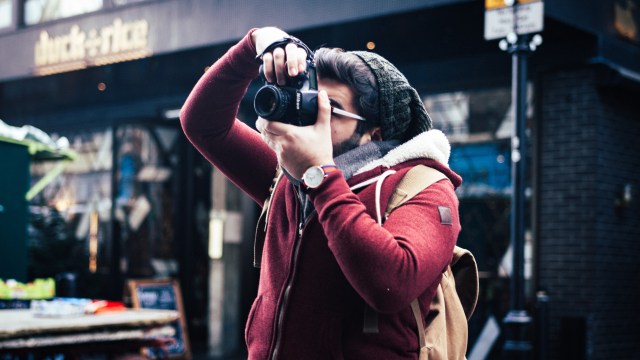 Ilustrasi fotografer jalanan. (Foto: Unsplash)