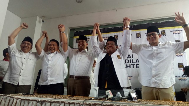 Konpers Anies-Sandi di DPP PKS (Foto: Marcia/kumparan)