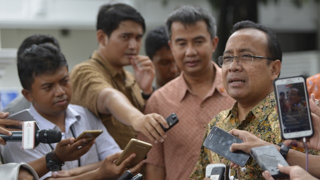 Mensesneg Pratikno di Istana (Foto: Rosa/antara)