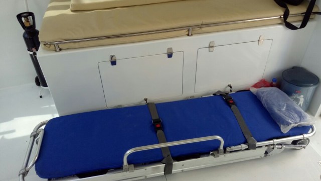 Ranjang dalam Kapal Klinik Apung Said Tuhuleley. (Foto: Mustaqim Amna/kumparan)