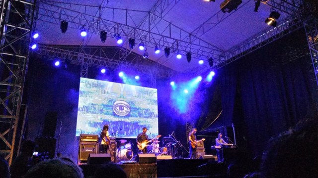 KimoKal, duo elektronik pop asal Bandung. (Foto: Prabarini Kartika/kumparan)