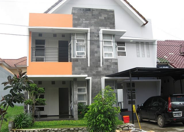 Rumah 2 lantai. (Foto: Flickr/Fery Indrawan)