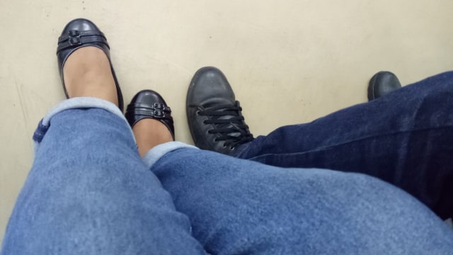 Berjalan bersama Embriel. (Foto: Deanda Dewindaru/kumparan)