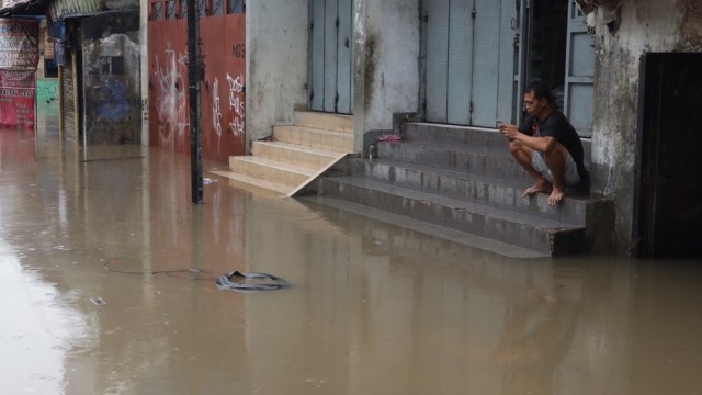 Banjir Kemang Utara (Foto: Fanny Kusumawardhani/kumparan)