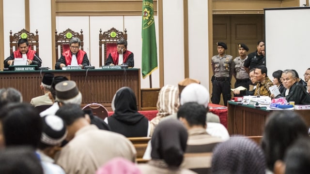 Sidang Ahok mendengarkan keterangan ahli. (Foto: M Agung Rajasa/Antara)