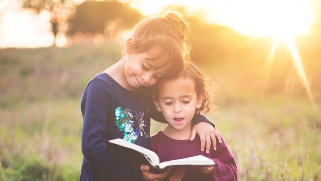 Anak sulung cenderung lebih cerdas (Foto: Ben White/Unsplash )