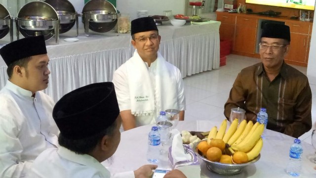 Anies di kediaman Ketua DPC PPP Jakarta. (Foto: Johanes Hutabarat/kumparan)