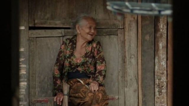 Pemeran utama Ponco Sutiyem (Foto: Instagram @filmziarah)