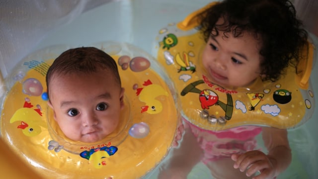 Ilustrasi Anak Berenang (Foto: Aditia Noviansyah/kumparan )