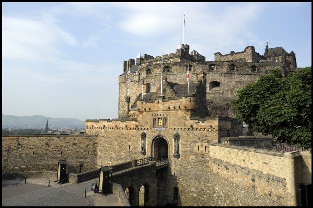 Kastil Edinburgh : Saksi Bisu Ketidakakuran Inggris-Skotlandia