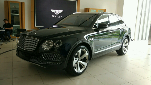 Mobil Bentley Bentayga. (Foto: Gesit Prayogi/kumparan)