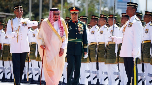 Raja Salman tiba di Malaysia (Foto: Saudi Press Agency/Handout via Reuters)