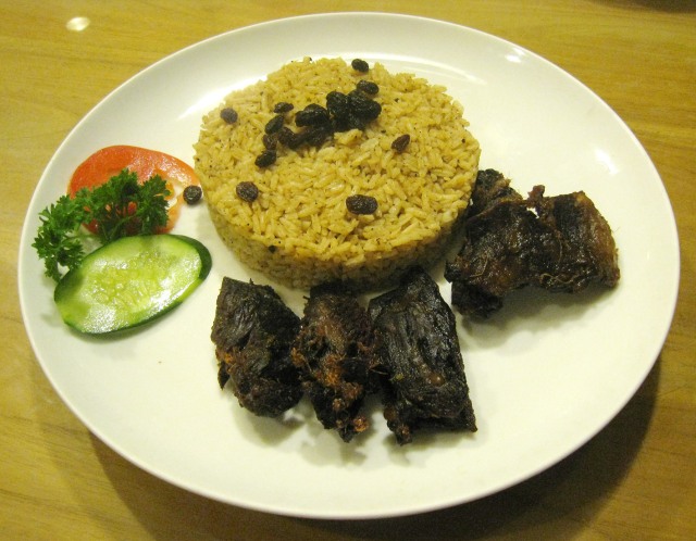 Nasi Kebuli, makanan khas jazirah Arab (Foto: Wikimedia Commons)