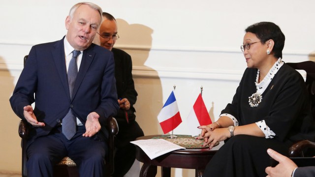 Jean-Marc Ayrault dan Retno Marsudi. (Foto: Jean-Marc Ayrault dan Retno Marsudi.)