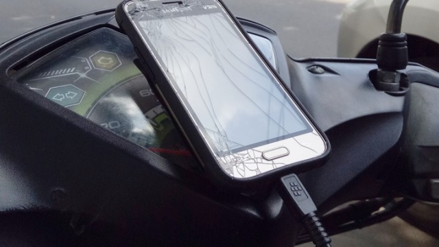 Holder Ponsel. (Foto: M. Rizki/kumparan)