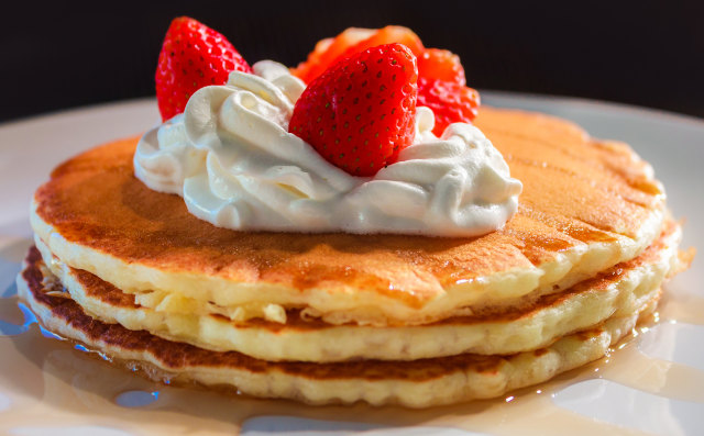 Sedikit whipped cream agar pancake lebih nikmat. (Foto: Thinkstockphotos)