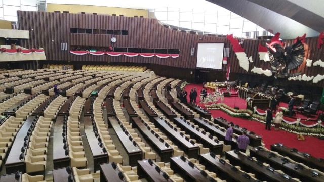 Persiapan di DPR jelang kedatangan Raja Salman. (Foto: Aditia Noviansyah/kumparan)