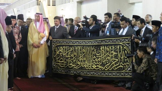 Rombongan Raja Salman di Masjid Istiqlal. (Foto: Yudhistira Amran Saleh/kumparan)