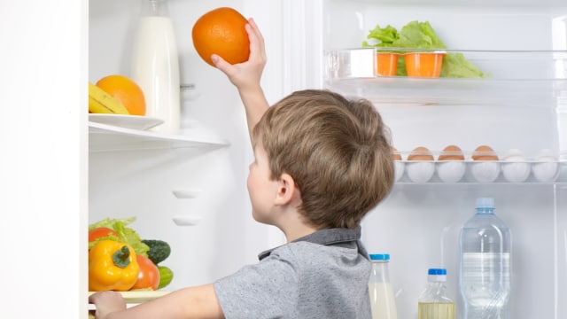 Organisir kulkas dengan baik. (Foto: Thinkstock)