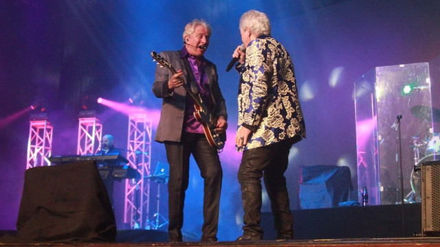 Penampilan Air Supply. Foto: Munady Widjaja/kumparan