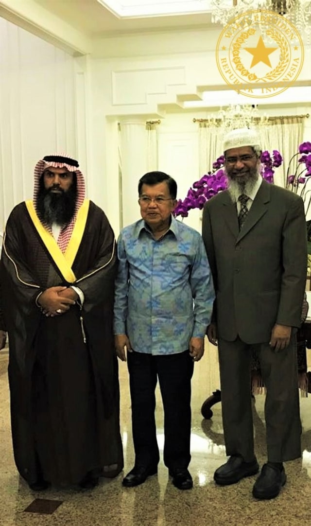 Jusuf Kalla bersama Dr. Nazir. (Foto: Doc. Istimewa)