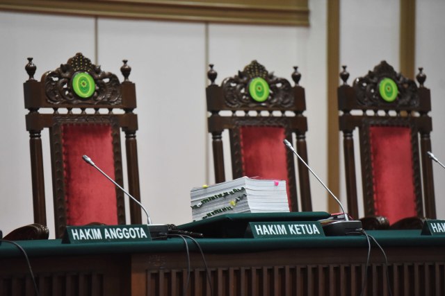 Ilustrasi meja pengadilan. Foto: ANTARA FOTO/Akbar Nugroho Gumay