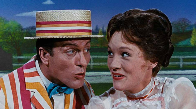 Sosok Bert dan Mary Poppins (Foto: Facebook @waltdisneymarypoppins)