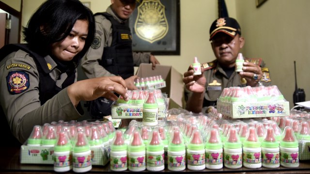 Permen yang diduga mengandung narkoba. (Foto: Antara/M Risyal Hidayat)