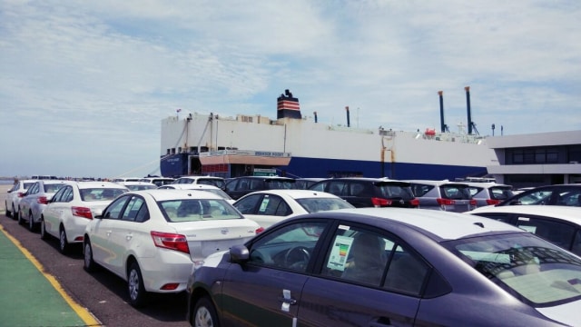 Ekspor 1 juta unit mobil Toyota ke berbagai negara (Foto: Gesit Prayogi/kumparan)