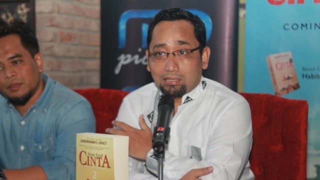 Habiburrahman El Shirazy (Foto: Munady/kumparan )