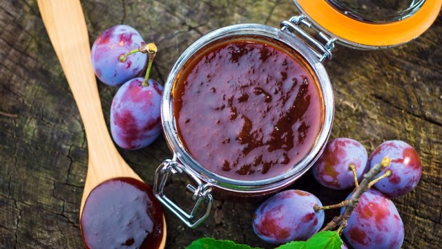Buah plum yang diolah menjadi selai (Foto: Luthfa Nurridha/Kumparan)