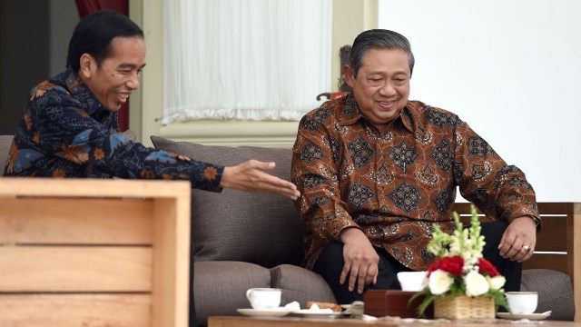 Jokowi menerima kunjungan SBY di istana. (Foto: Biro pers istana)