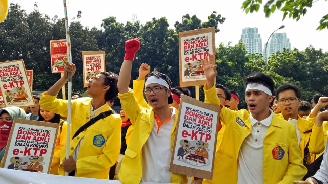 Aksi Aliansi BEM se Indonesia di Depan Gedung KPK (Foto: Aprilandika Pratama/kumparan )