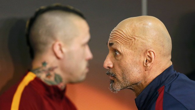 Pelatih AS Roma Luciano Spaletti (kanan) (Foto: Robert Pratta/REUTERS)