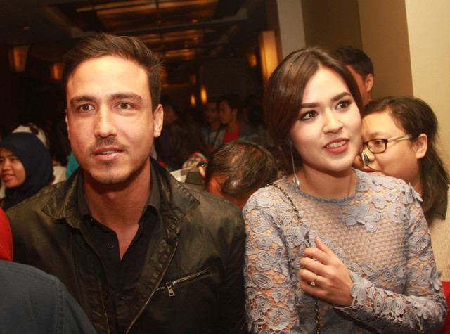 Pasangan Hamish Daud dan Raisa (Foto: Munady/kumparan)