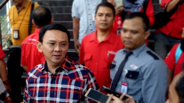 Ahok melakukan blusukan ke Pulo Gadung (Foto: Johanes Hutabarat/kumparan)
