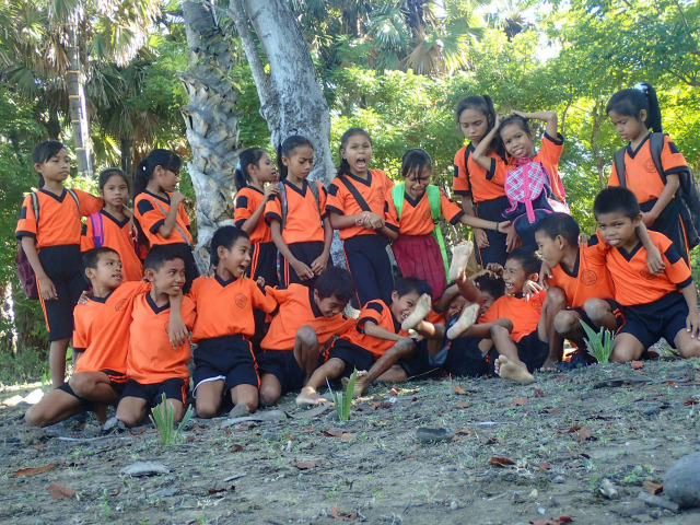 Hari Kesembilan Banyak Bolongnya: Yang Dicintai dan Pula Dirindukan