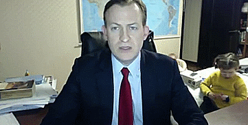 Siapa wanita di video Robert E Kelly? (Foto: Youtube)
