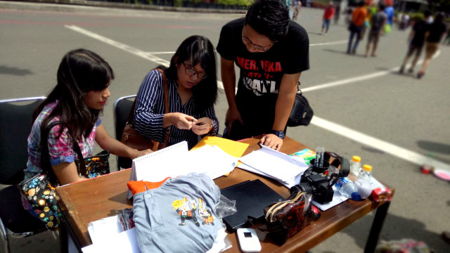 KPU JakPus membuka pengecekan daftar pemilih (Foto: Anggi Dwiky/kumparan)