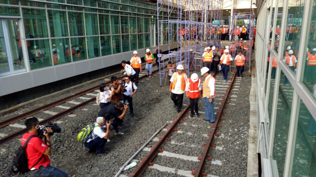 Peninjauan jalur Kereta Bandara (Foto: Anggi Dwiky Darmawan)