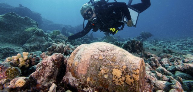 Penyelam NOAA di Hawaii (Foto: noaa.gov)