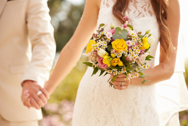 Atas nama cinta, perbedaan usia bukan masalah. (Foto: Thinkstock)