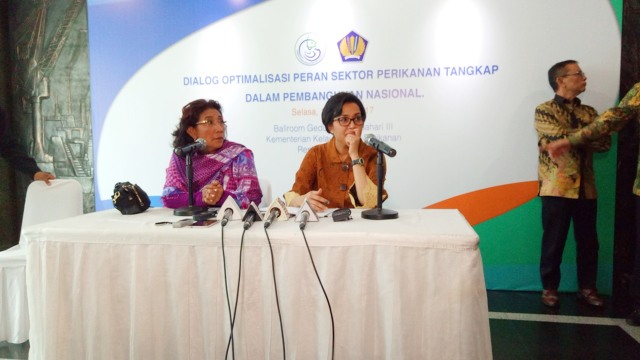 Susi Pudjiastuti dan Sri Mulyani. (Foto: Ela Nurlaela/kumparan)