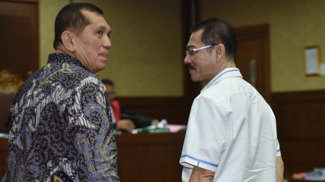 Chairuman Harahap dan Gamawan di sidang e-KTP. (Foto: Antara/Wahyu Putro A)