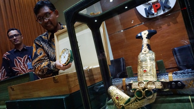 Gratifikasi pemberian Raja Salman. (Foto: Aditia Noviansyah/kumparan)