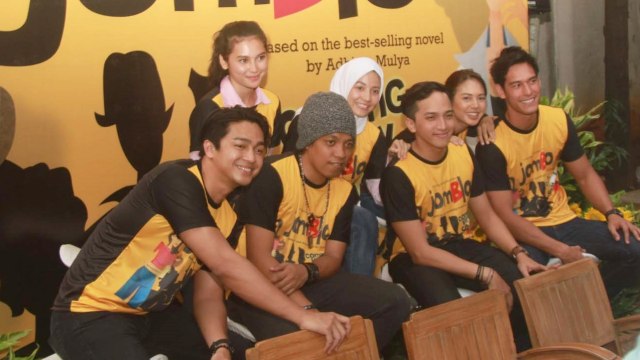 Para pemain film Jomblo. (Foto: Munady/kumparan)