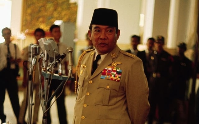 Bung Karno dan Pelacur Kesayangannya (1)